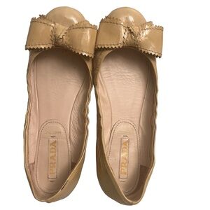 Prada flat patent leather shoes size 39’5